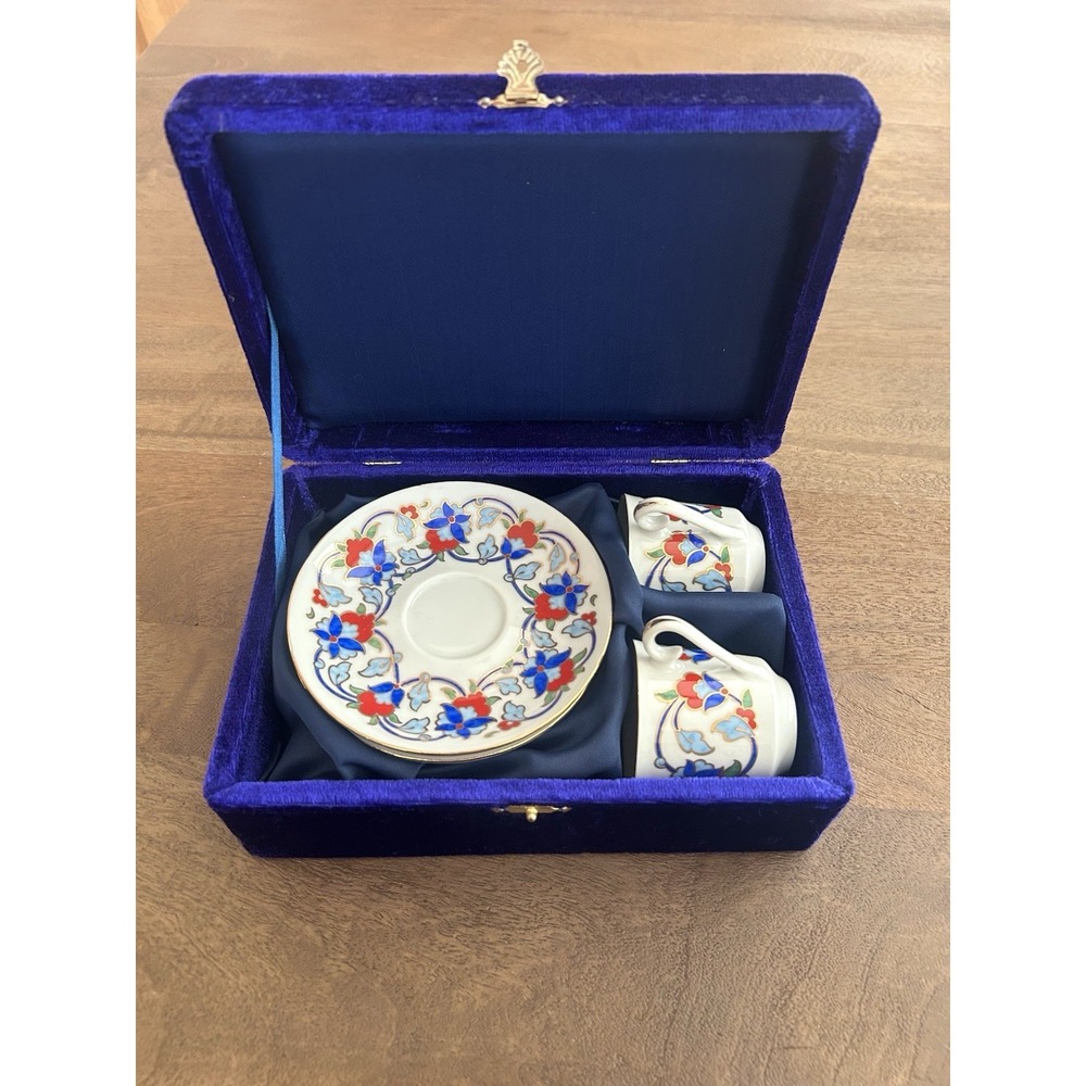 Vintage Kutahya‎ Porcelain Turkish Coffee Demitasse Espresso Cup & Saucer Set